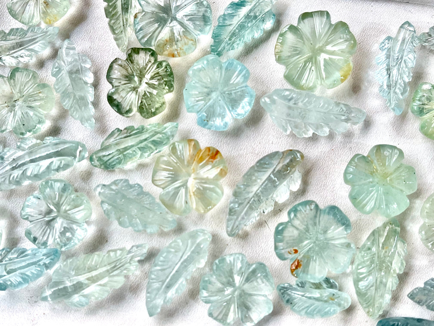 Natural Aquamarine Flower &amp; Leaf Hand carved loose gemstone set