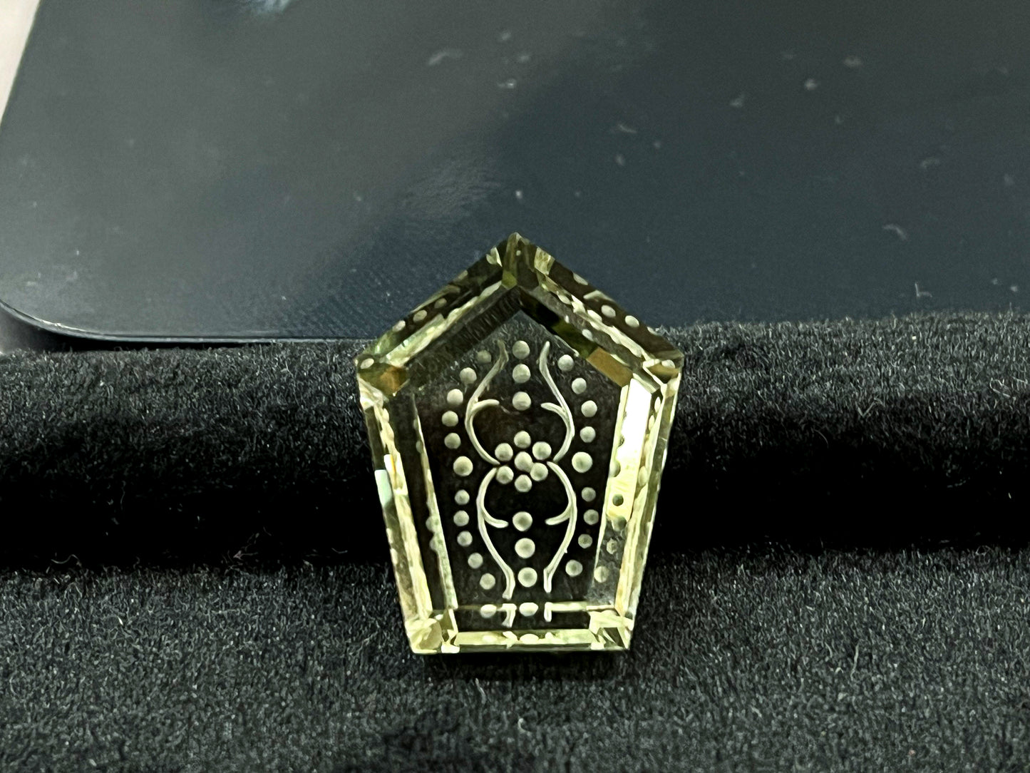 Green Amethyst Fabulous Handcarved Fantasy cut carving